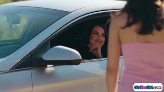 Tres super calidum collegium puellis facere ex in lectus.Duo ex illis nutrientibus in eorum rufus amicis firma tits ante unum licks eius 19yo gfs pussy dum facesitting et rufus.Sedecim puella manducat pussy, et tunc fricabis singulis aliis pussy donec ipsi cum